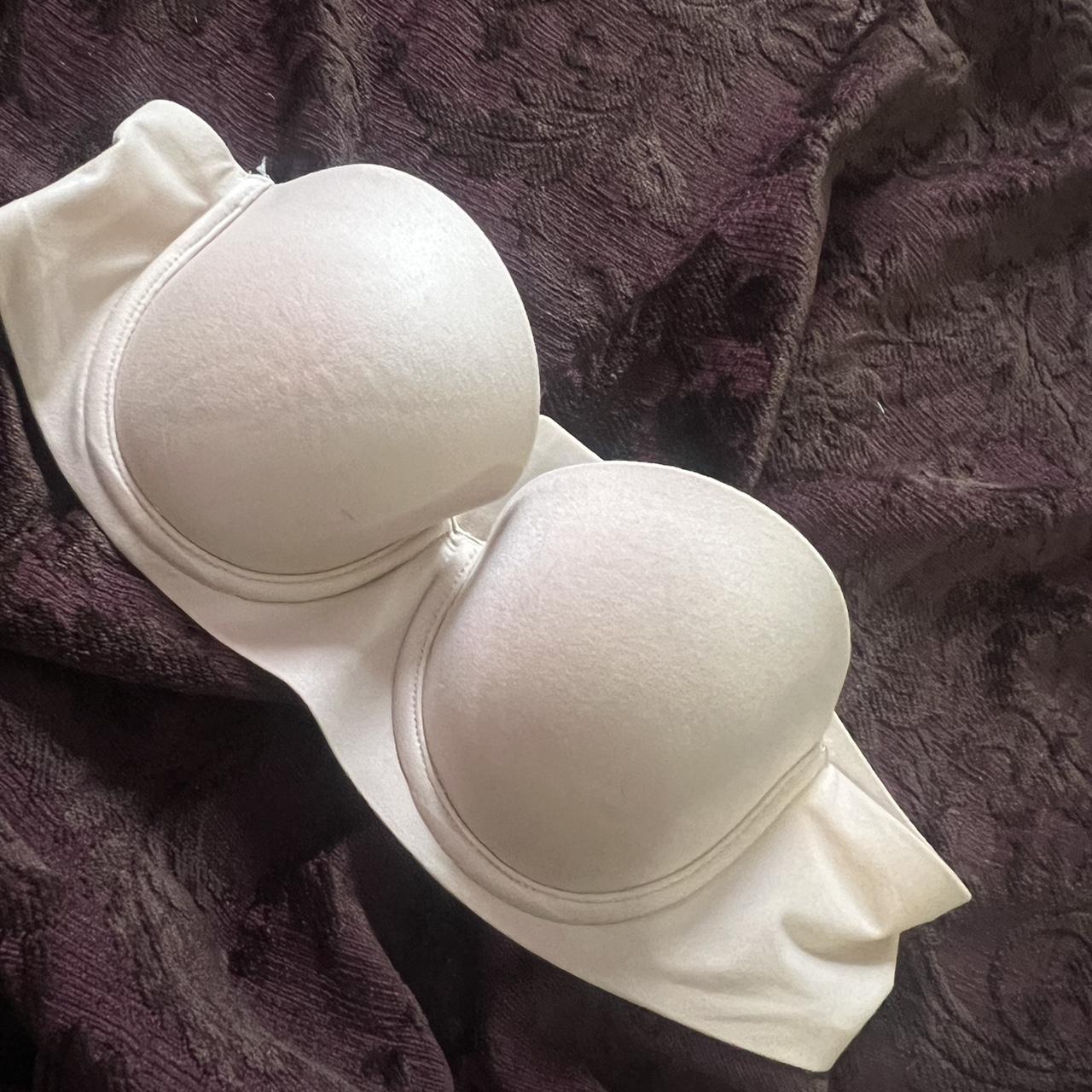 Small (34A - 34B according to website) 2022 green - Depop