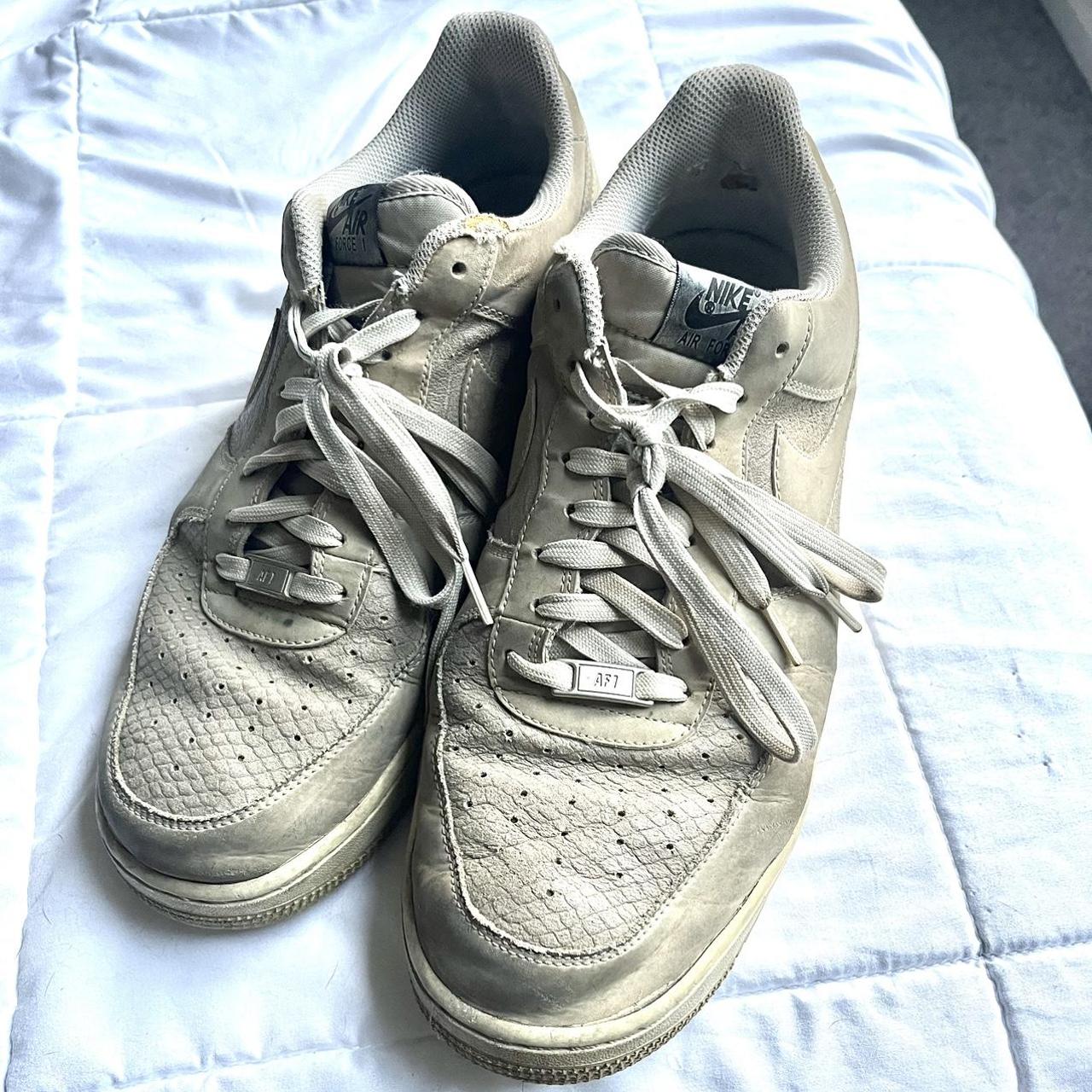 air force ones gray