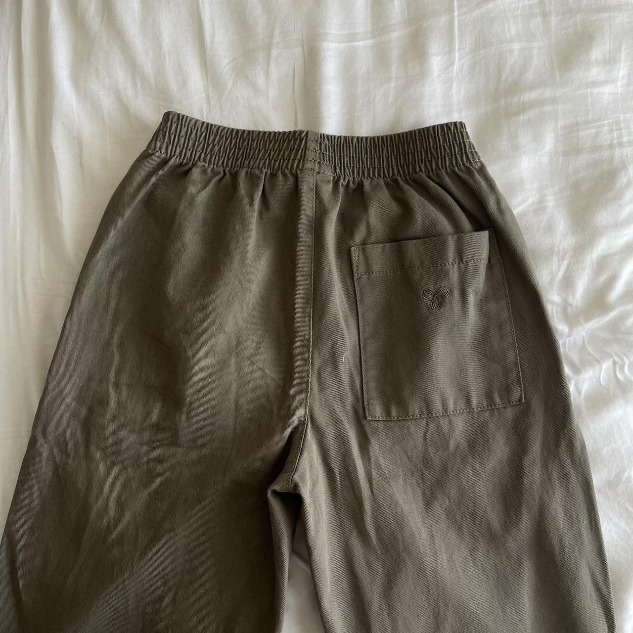 Aritzia Women's Brown and Khaki Trousers | Depop