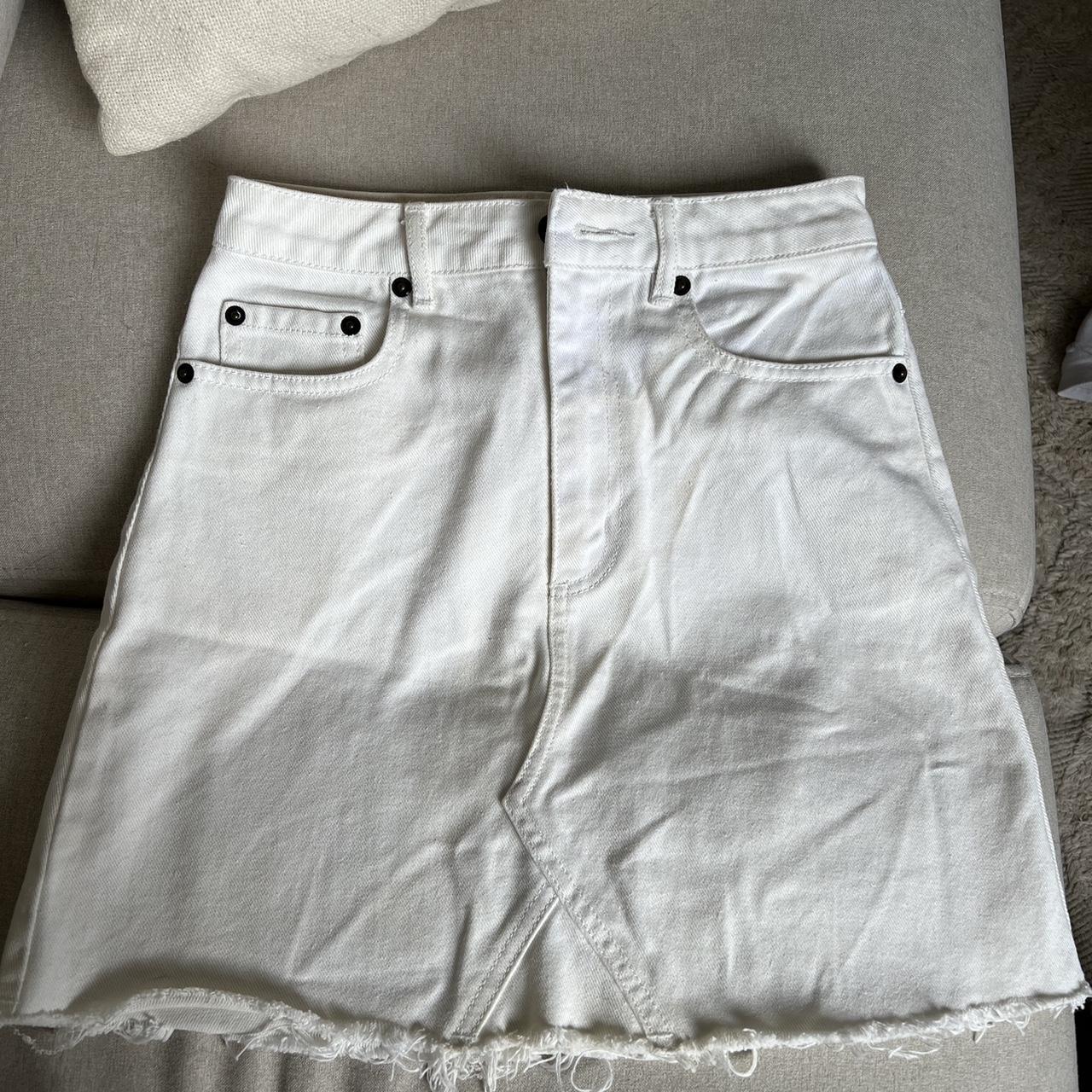 Kookai white denim skirt size 34 /6 Slight yellow... Depop