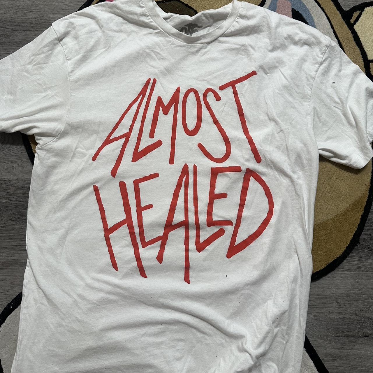 ALMOST HEALED Tシャツ LIL DURK almost healed lil durk T-Shirt - TeeHex