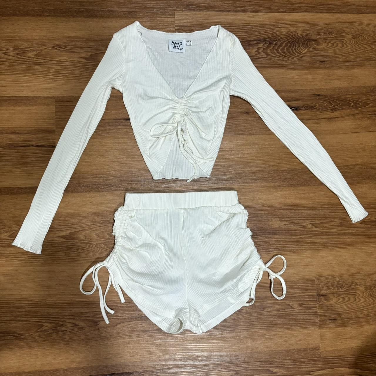 item listed by daisyscloset47