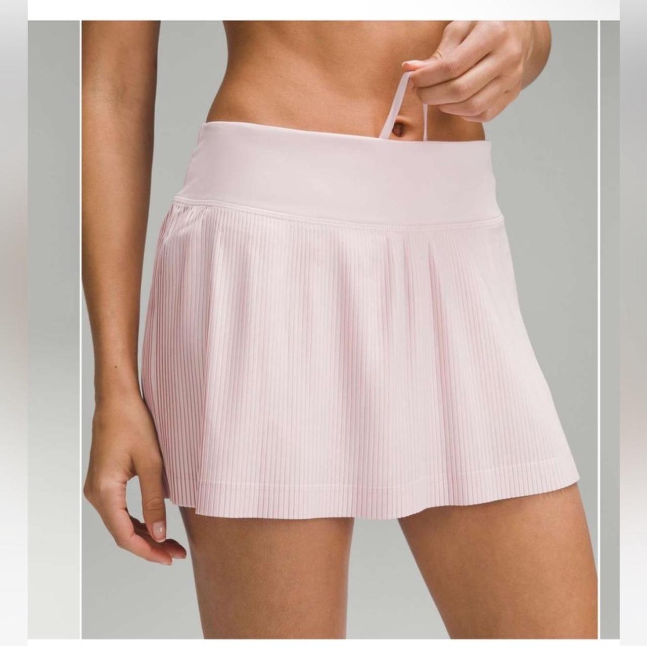 Lululemon ピンク プリーツ タイトスカート Lululemon pleat to street skirt in color Flush Pink. | Depop