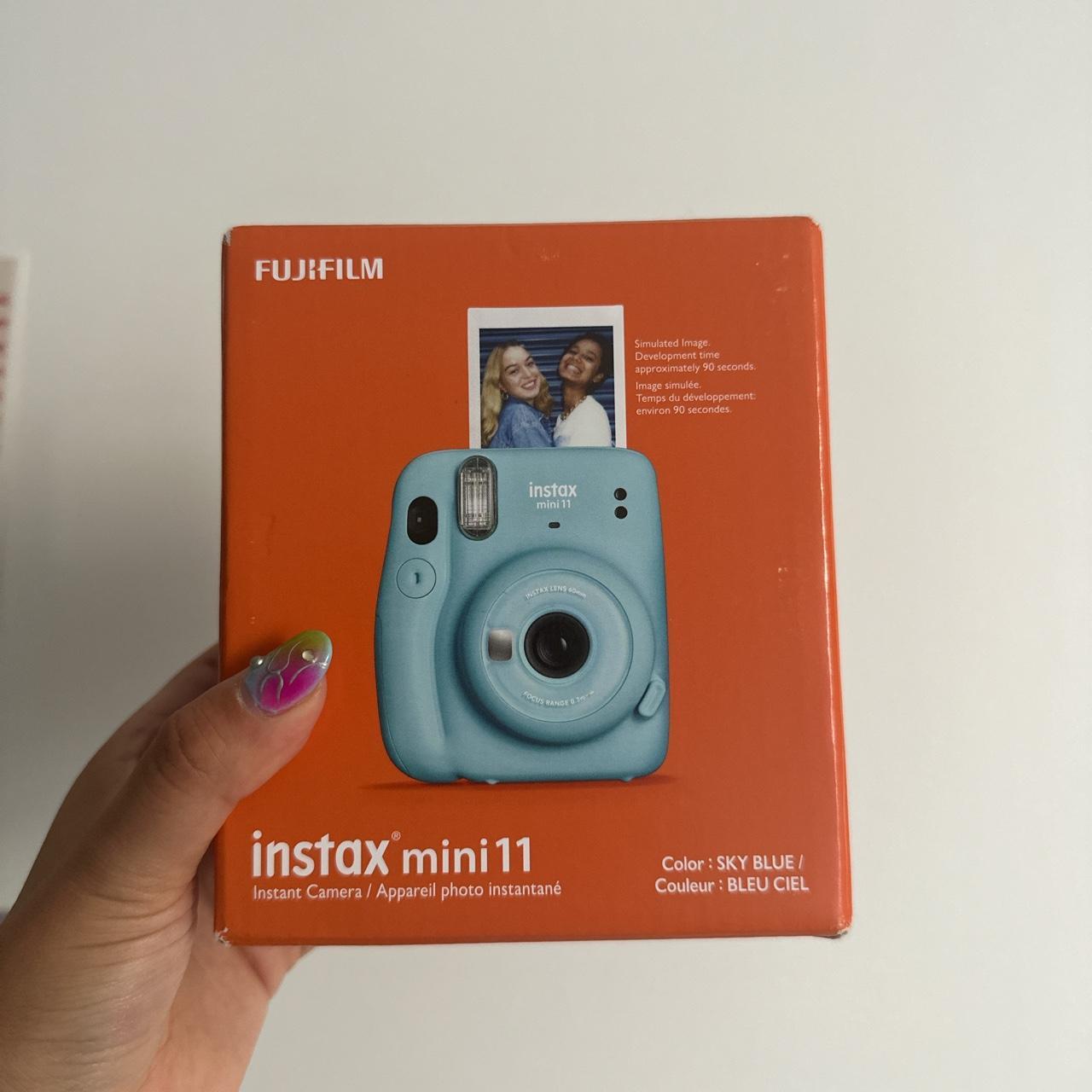 polaroid fujifilm instax 11