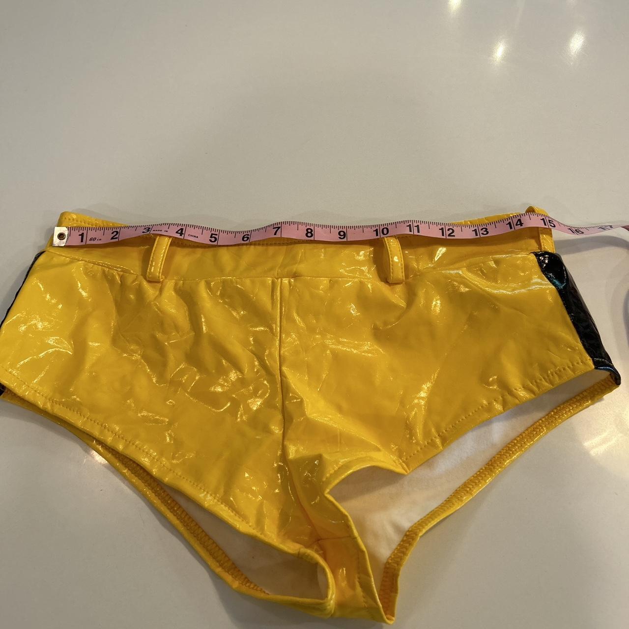 Kill Bill Halloween costume size small jacket and... Depop