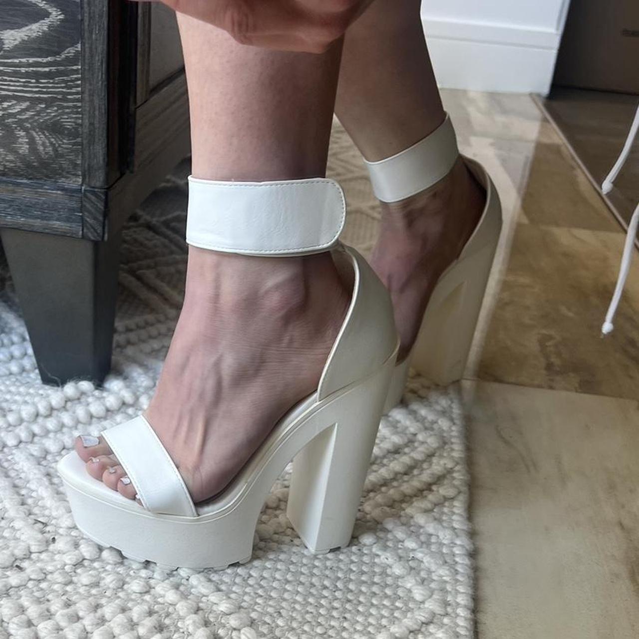 White heels size clearance 5.5