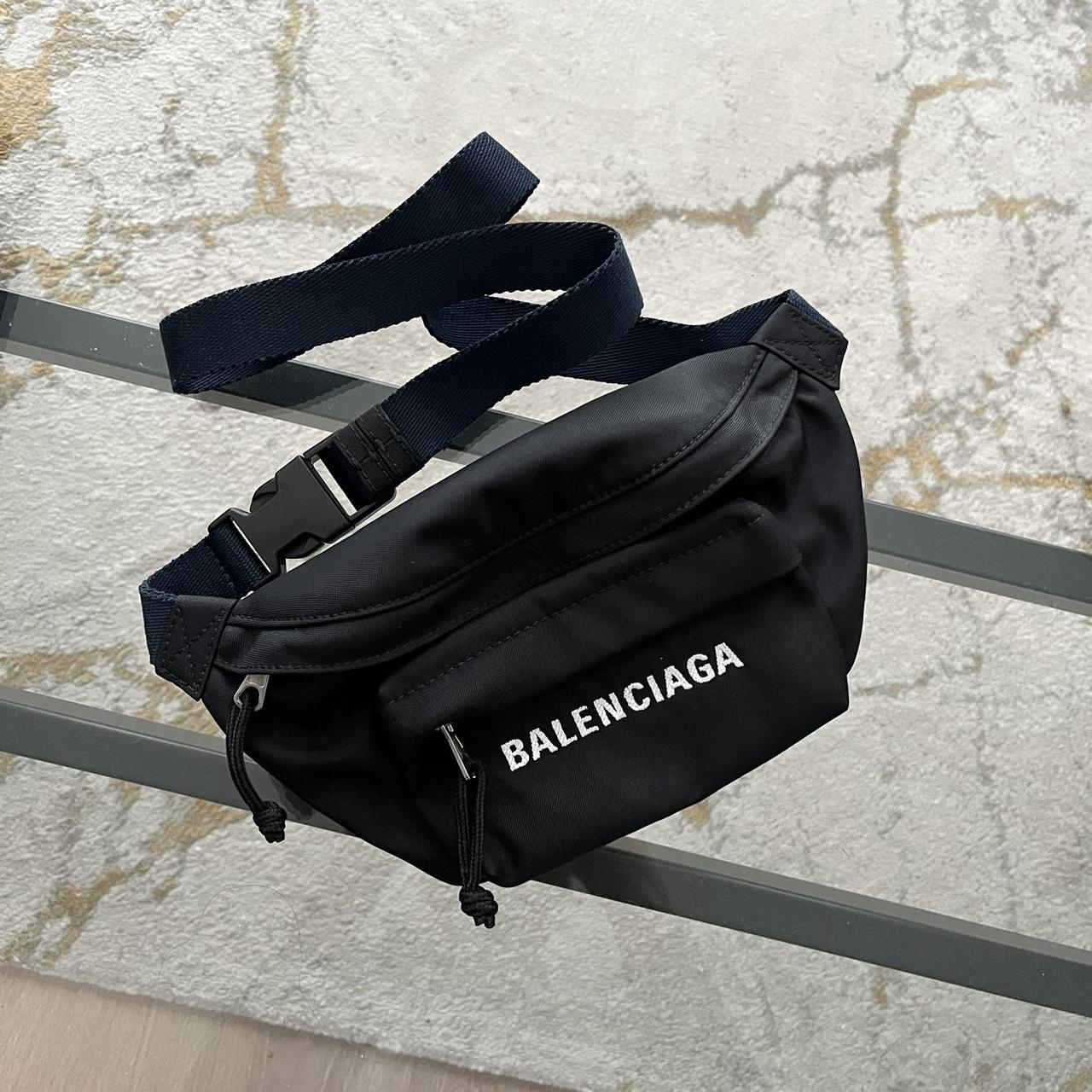 Fake balenciaga shop fanny pack