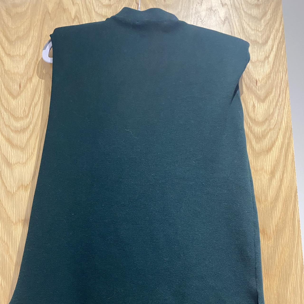 Zara Women's Green Veststankscamis Depop
