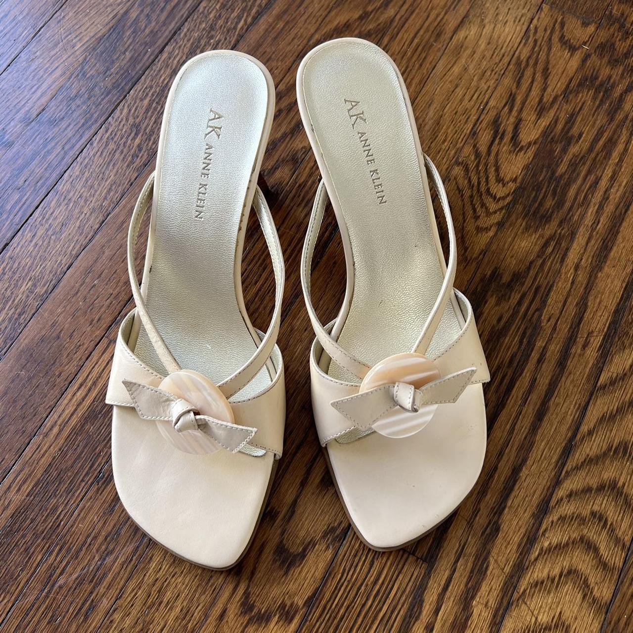 Vintage Anne Klein kitten heel sandals in nude.... - Depop