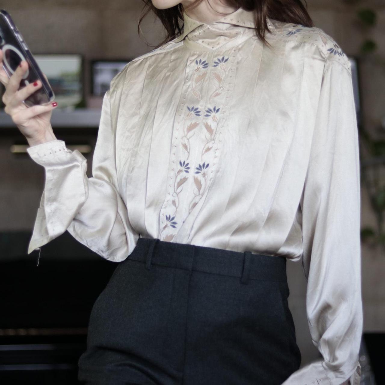 High neck clearance blouse victorian