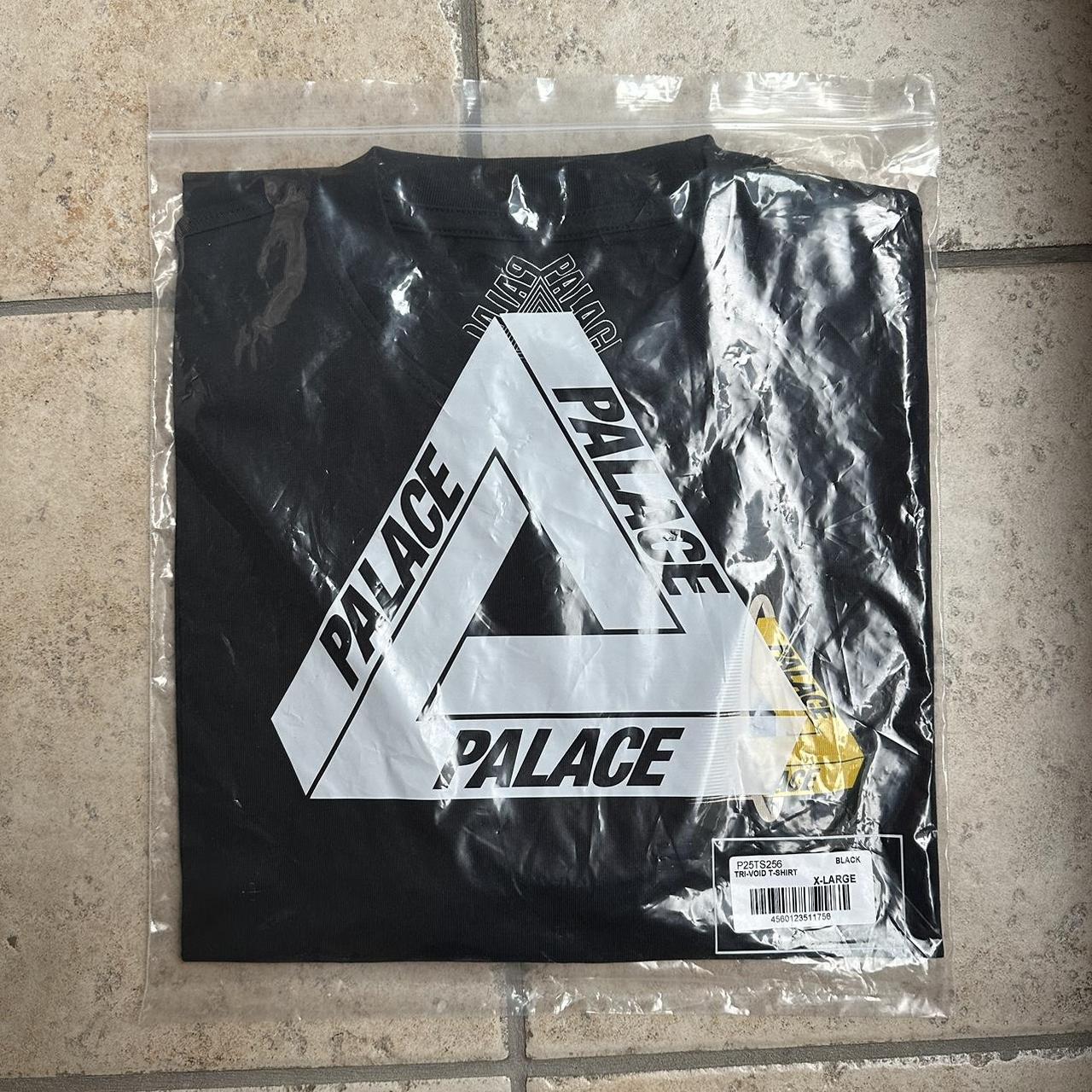 Palace Tri-Void T-Shirt Black Size XL Brand New, In...