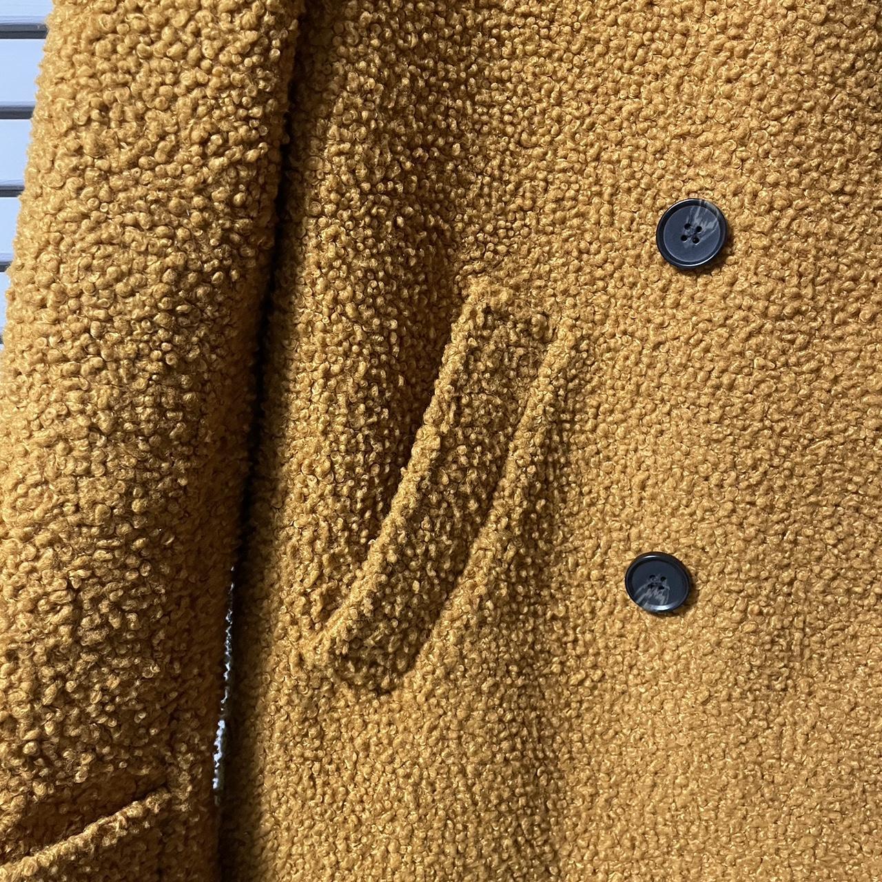 Mustard Teddy fur good quality and lined double Depop