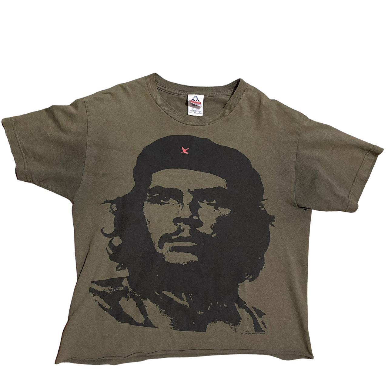 Vintage red Che Guevara tee, fits like a medium but - Depop