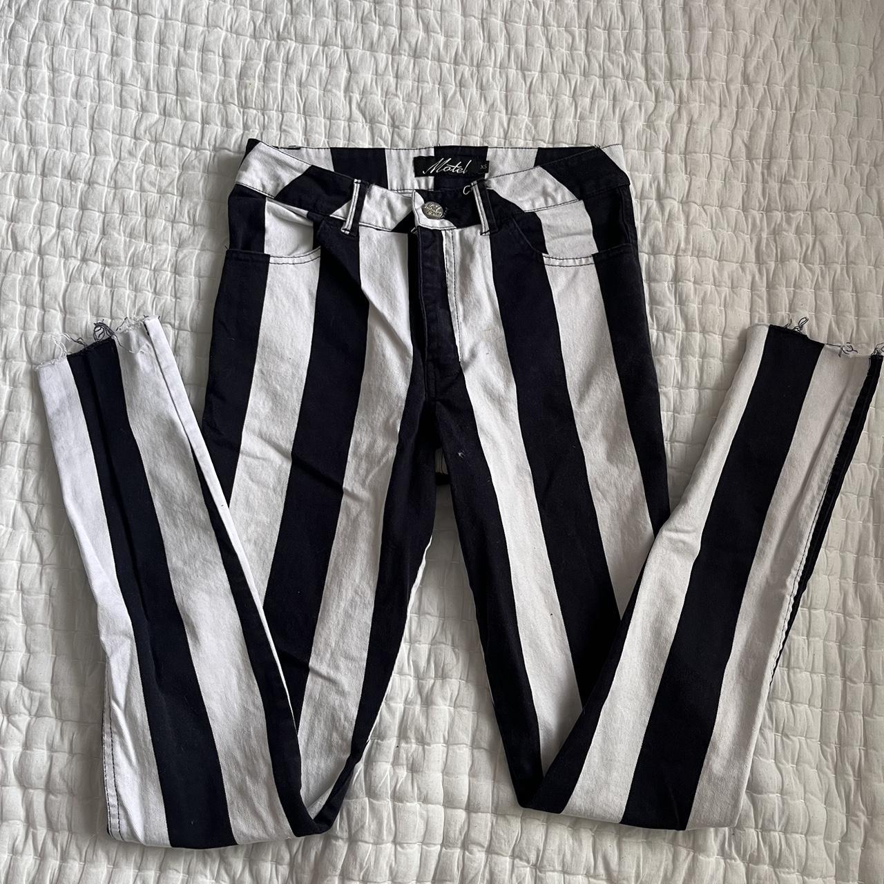 Striped skinny jeans on sale black and white