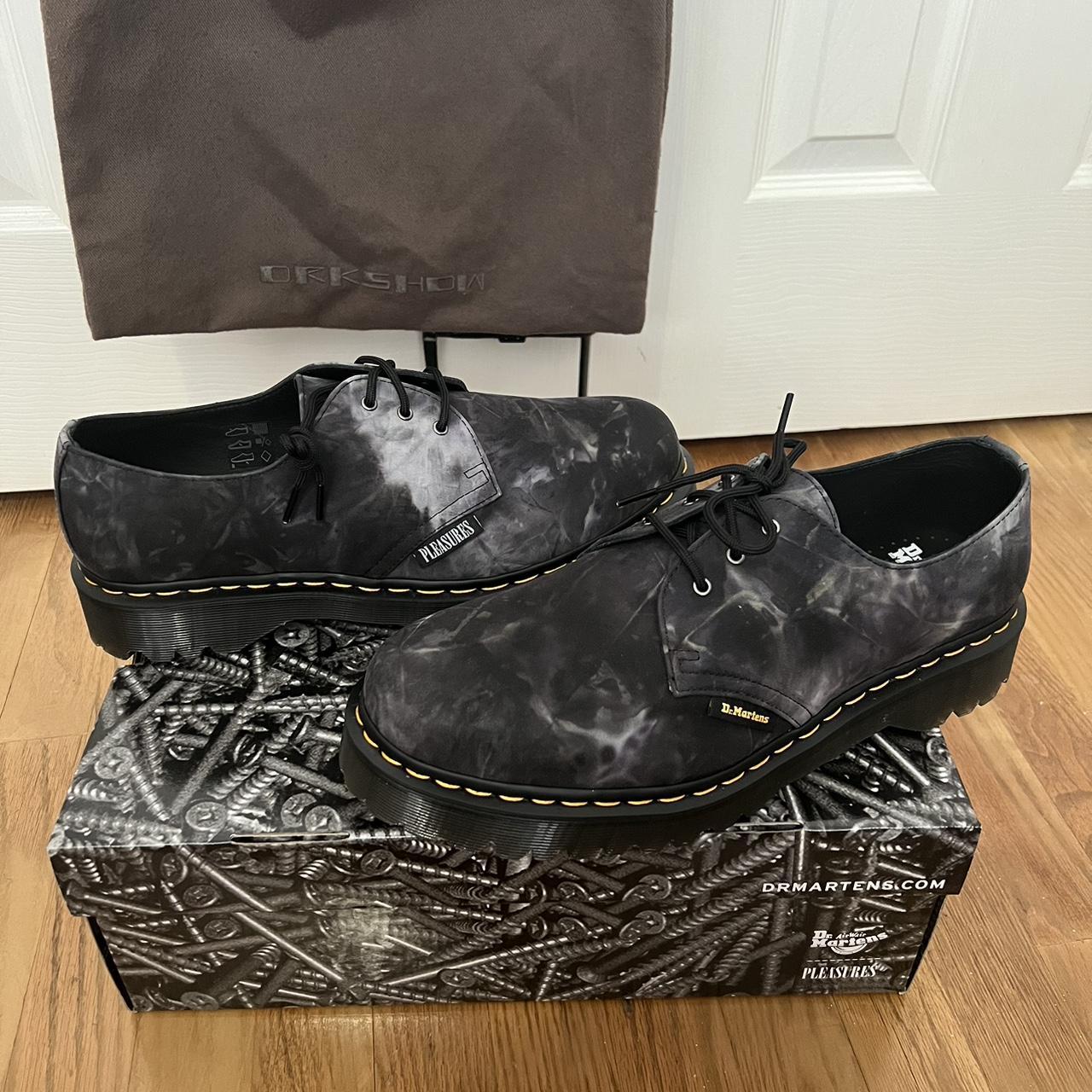 Pleasures Men's Black and Grey Boots
