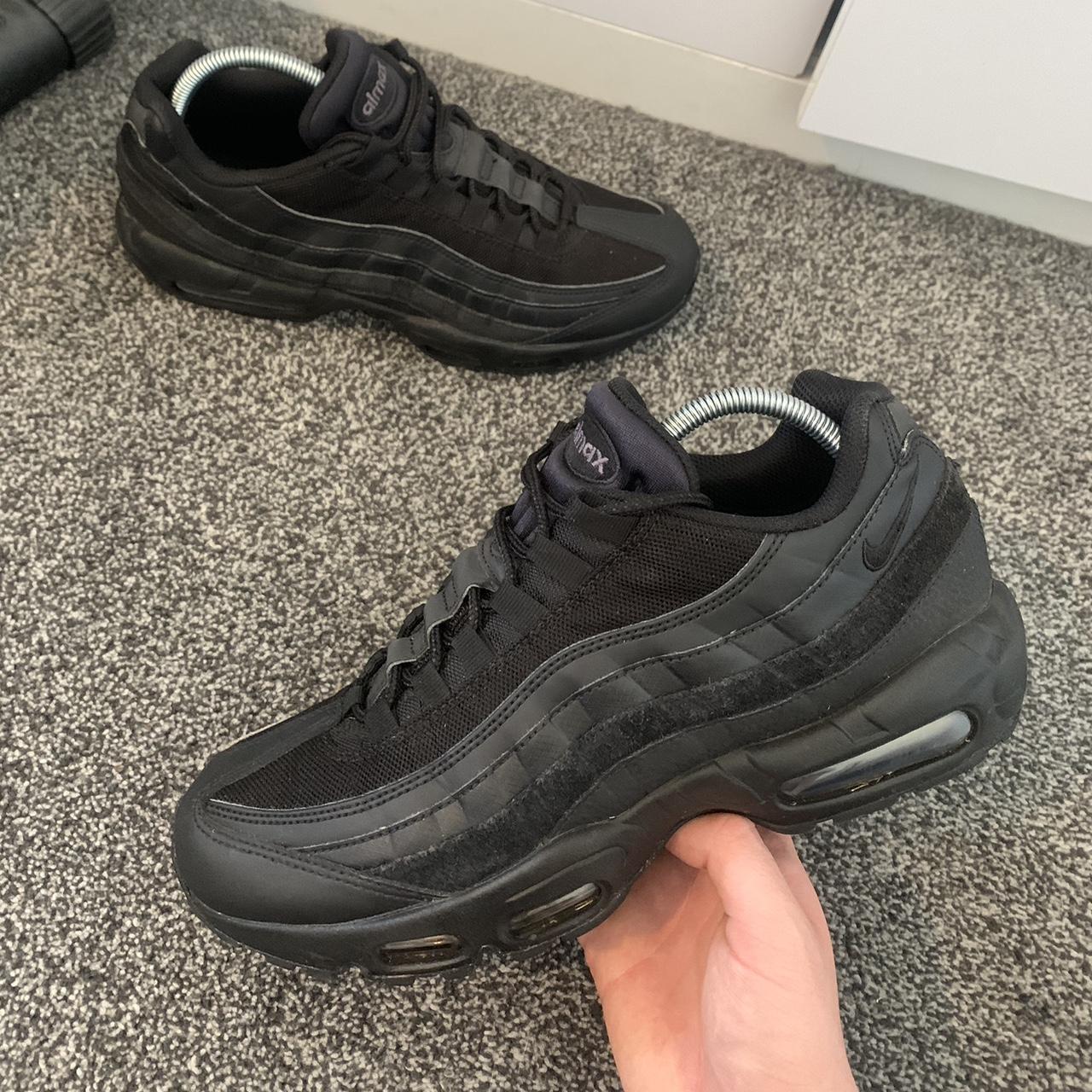 Nike Air Max 95\' エッセンシャル トリプル ブラック Nike Air Max 95\' エッセンシャル トリプル ブラック