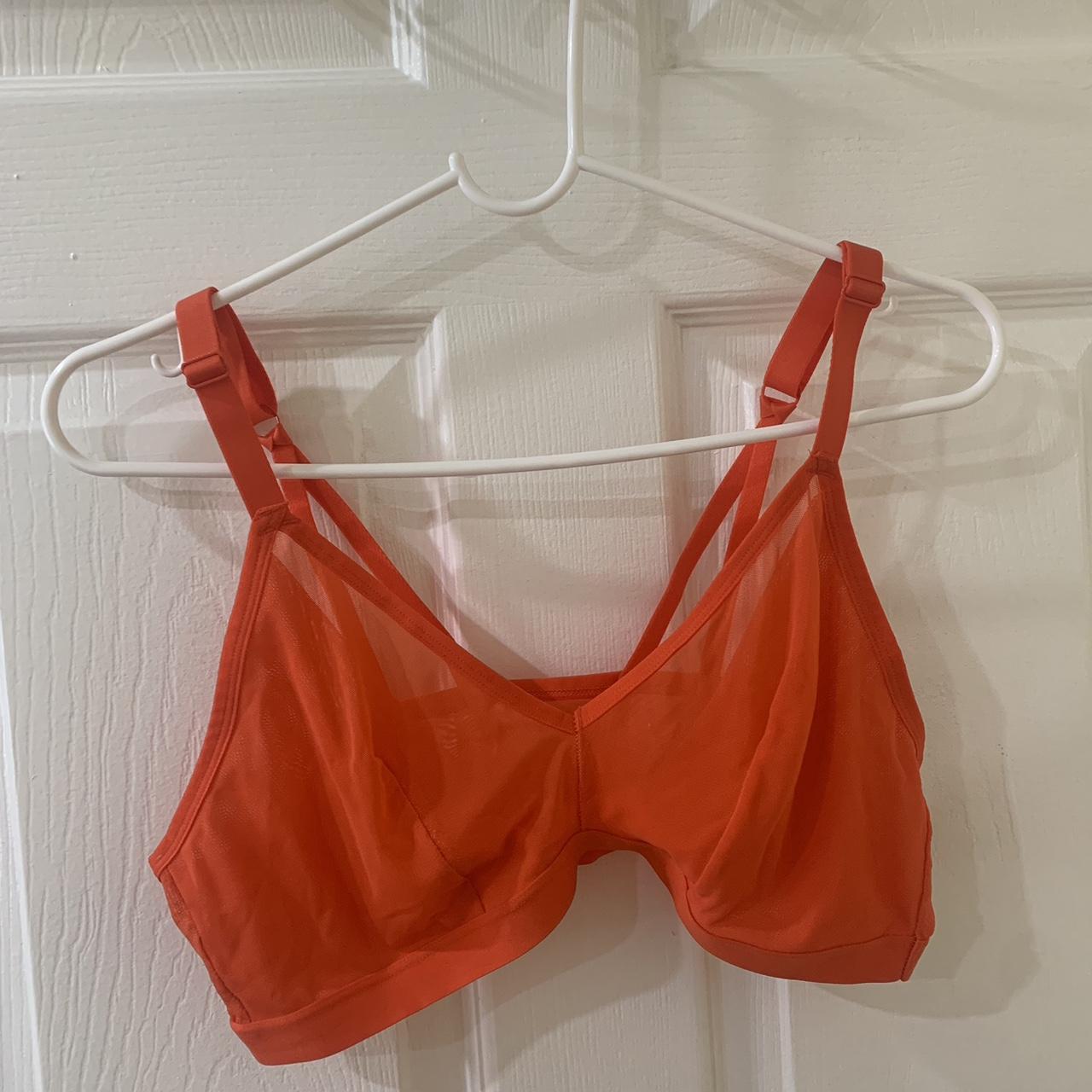 item listed by annabanana879