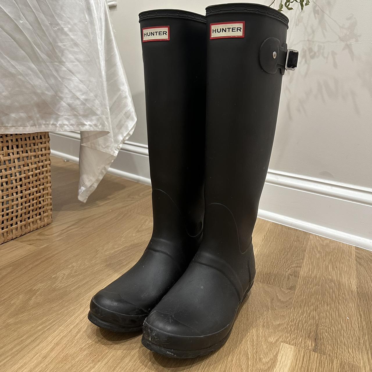 matte black hunter boots