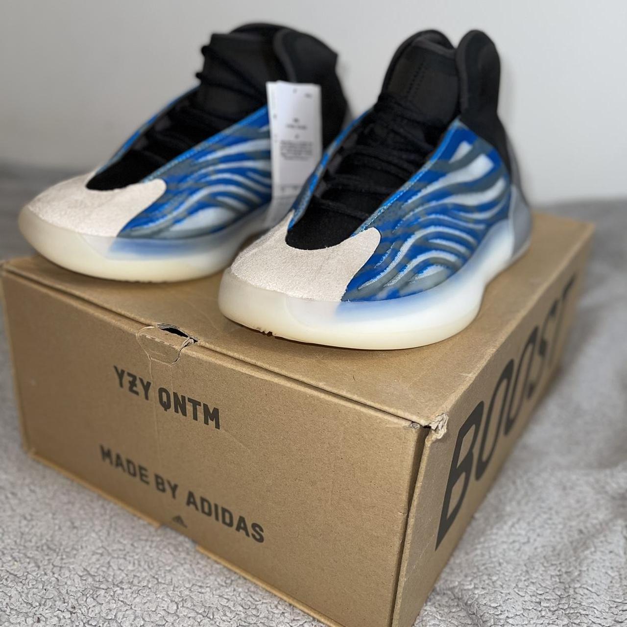 yeezy qntm frozen blue glow in the dark