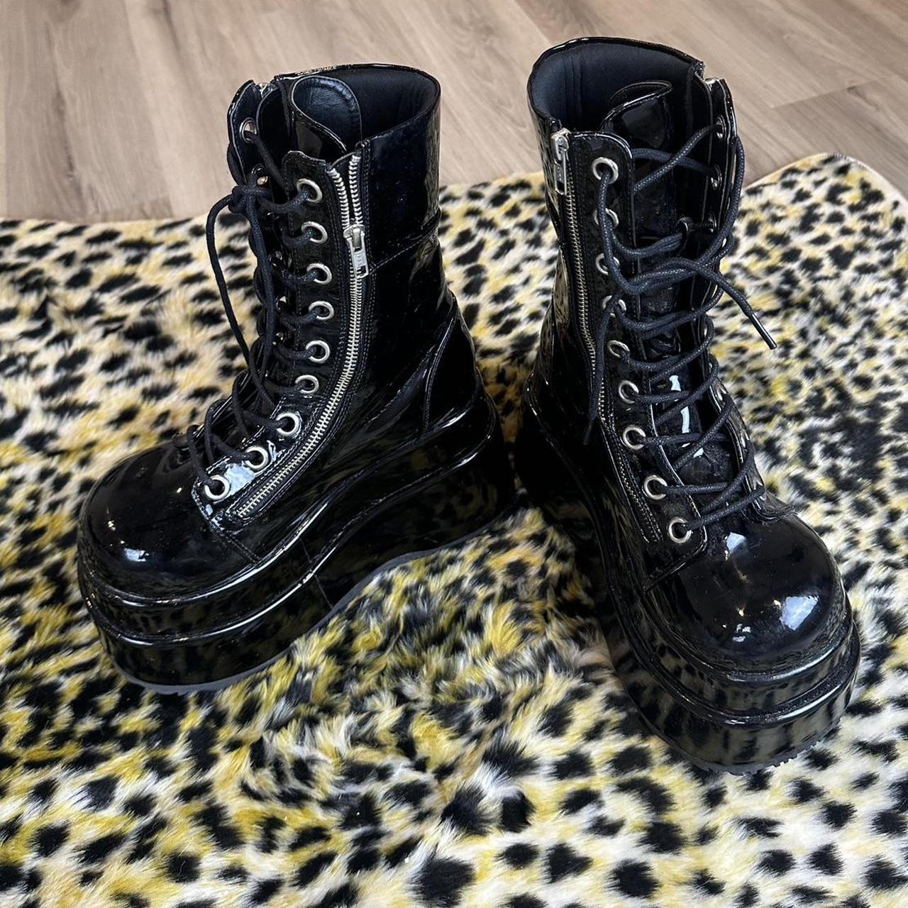demonia bear 104 black