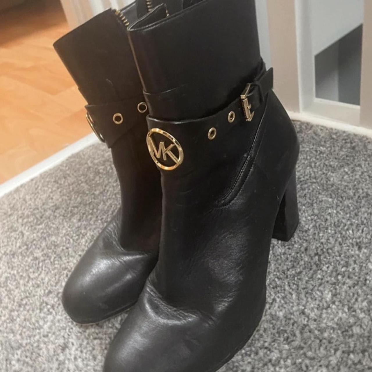 Michael kors ladies hotsell boots