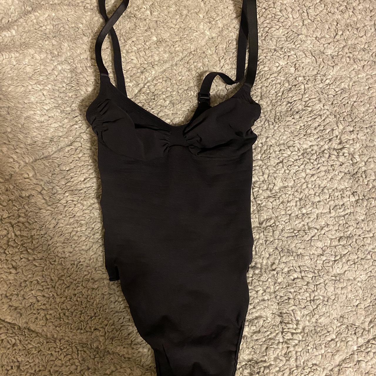 SKIMS SEAMLESS SCULPT THONG BODYSUIT NEVER WORN OUT... - Depop