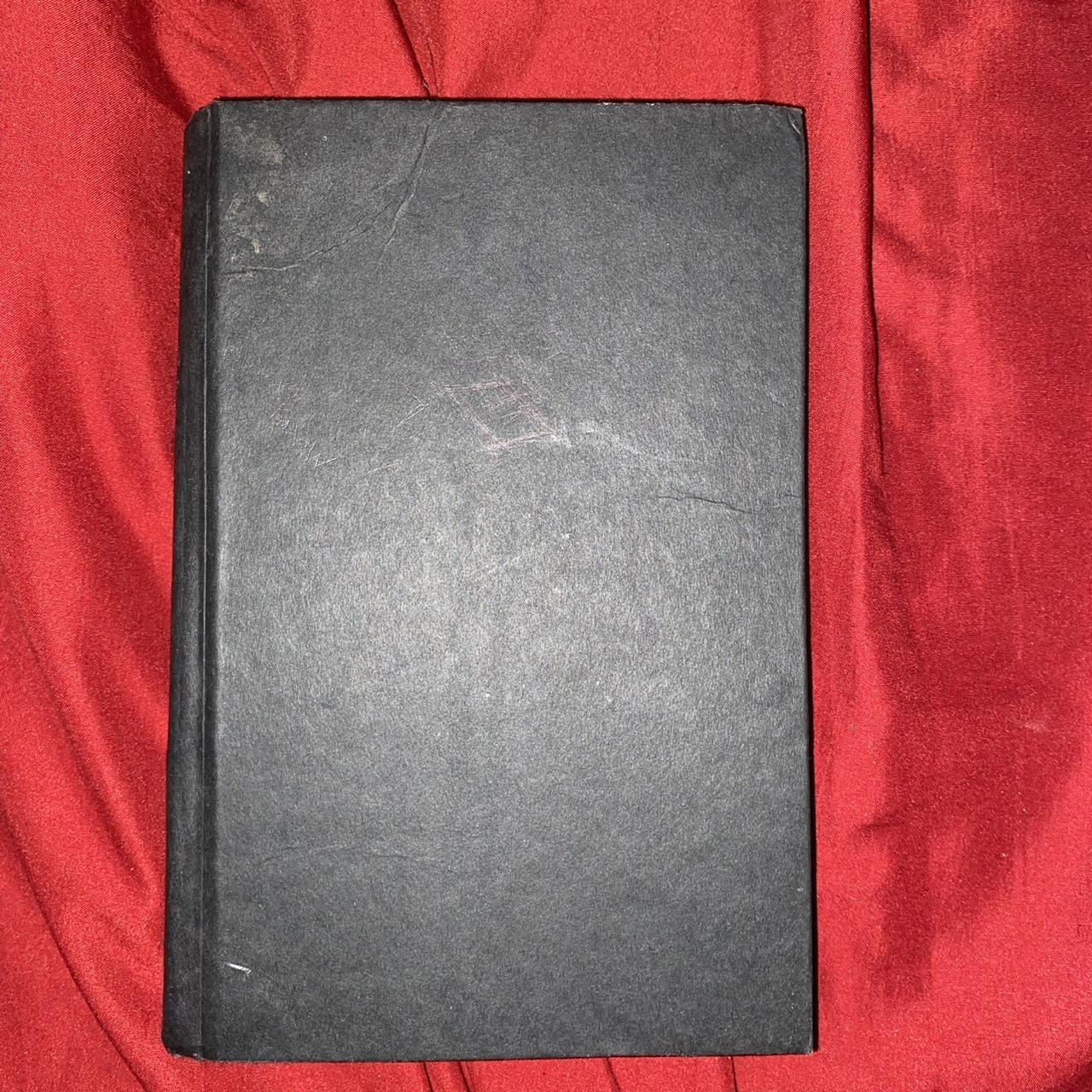 item listed by shayxzan