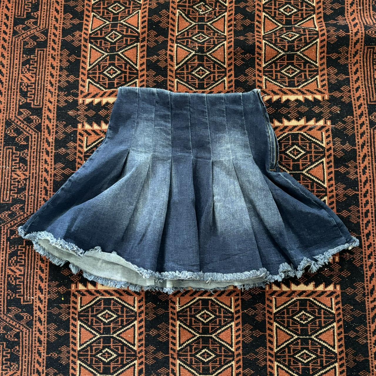 Subdued denim mini skirt 9 10 condition Would fit. Depop