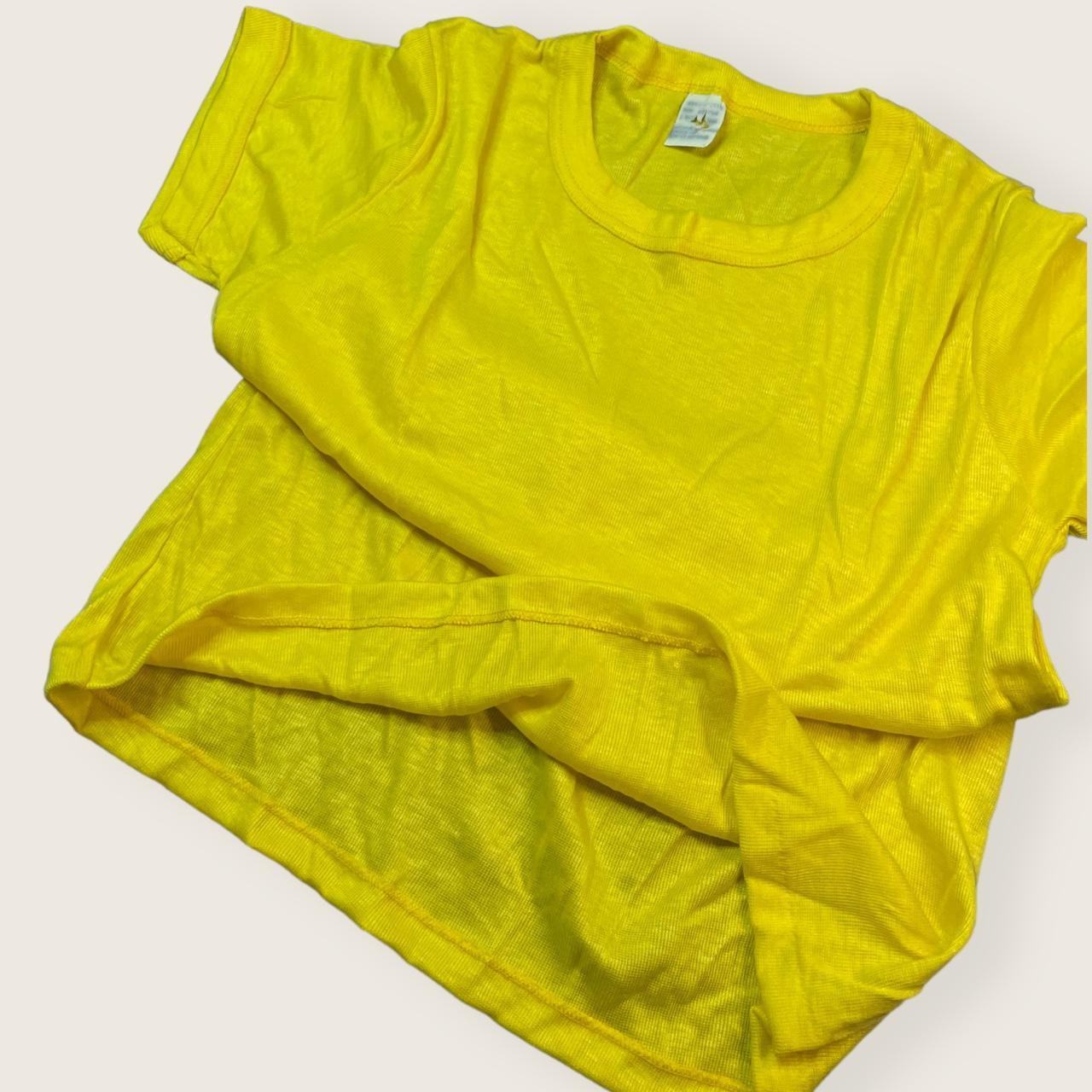 Women's Yellow T-shirt | Depop