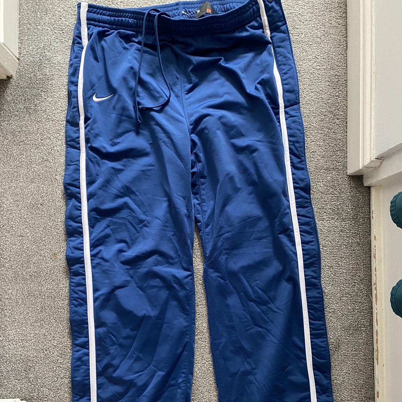 Nike Men's Joggerstracksuits Depop