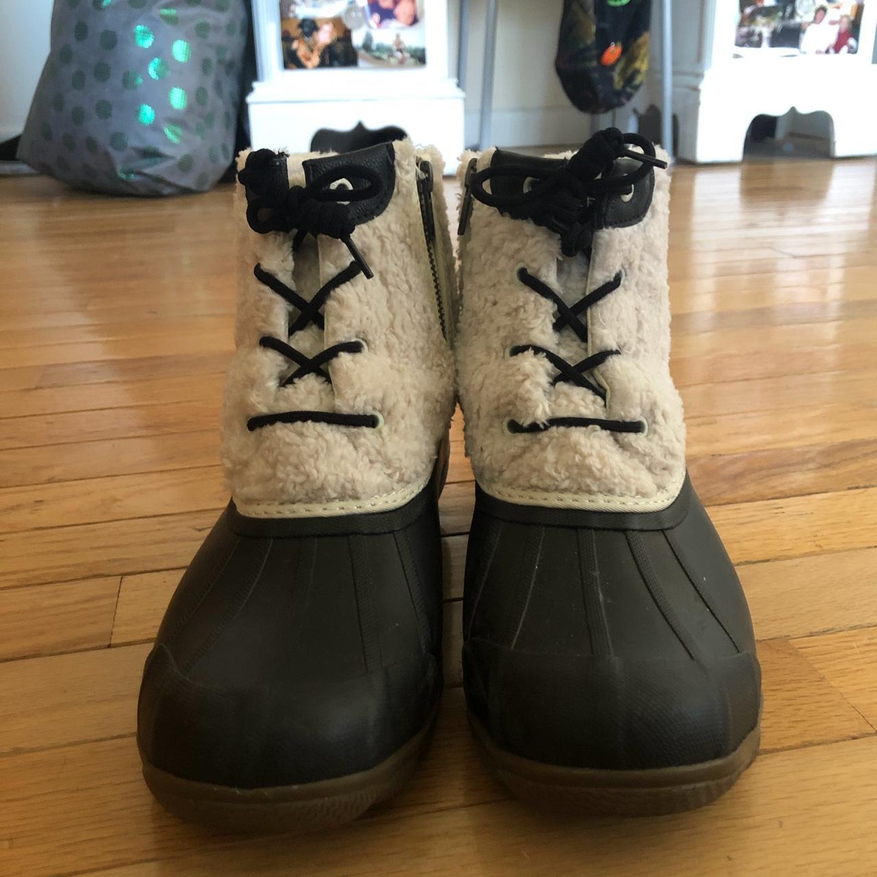 sperry fuzzy boots
