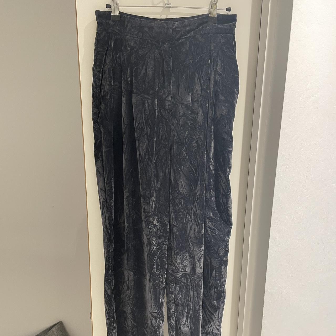 H&M velvet wide Leg pants, bought in Australia - Depop