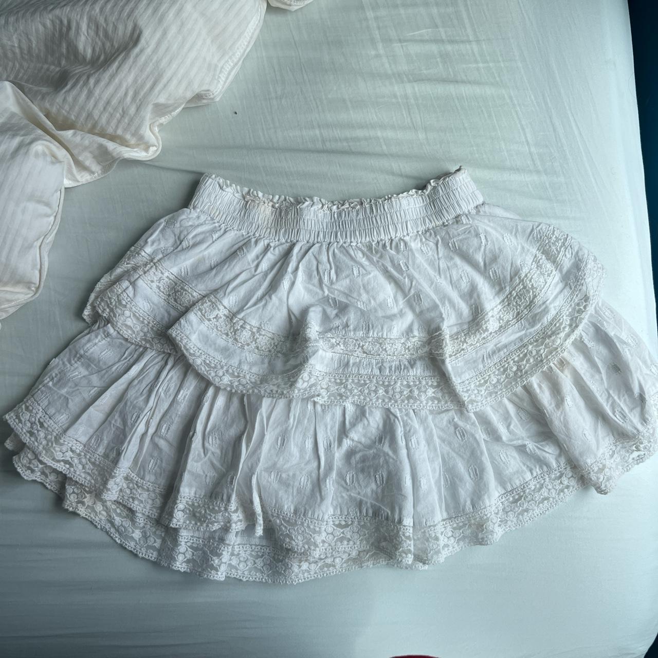 American Eagle white patterned beach mini skirt size... - Depop