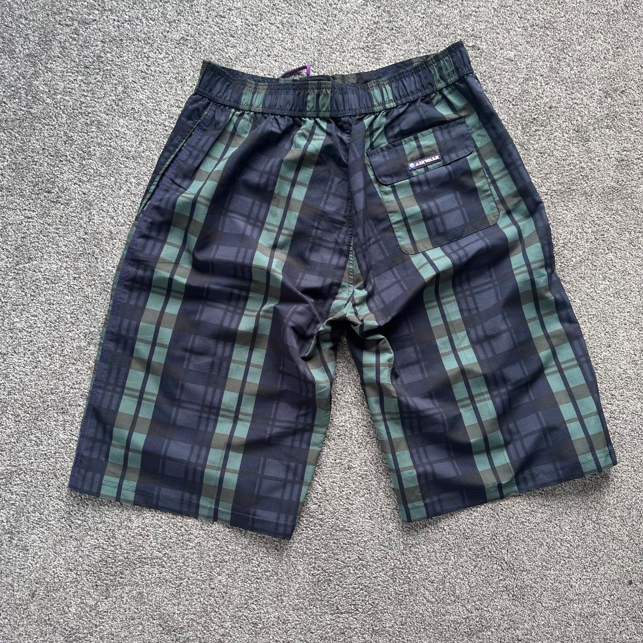 Y2K Airwalk cargo shorts - XL Super sick Y2K... - Depop