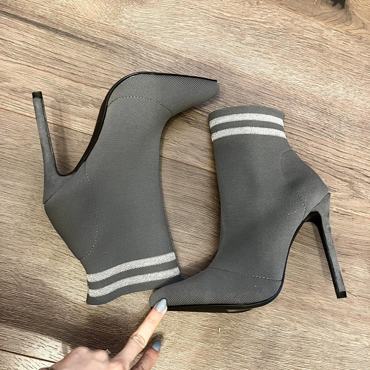 Missguided 2024 grey boots