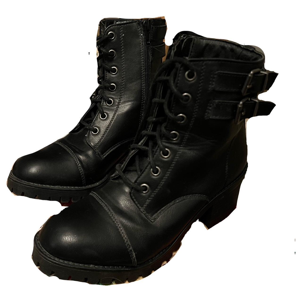 【特別SALE】Steve Madden Pledge Combat ブーツ 