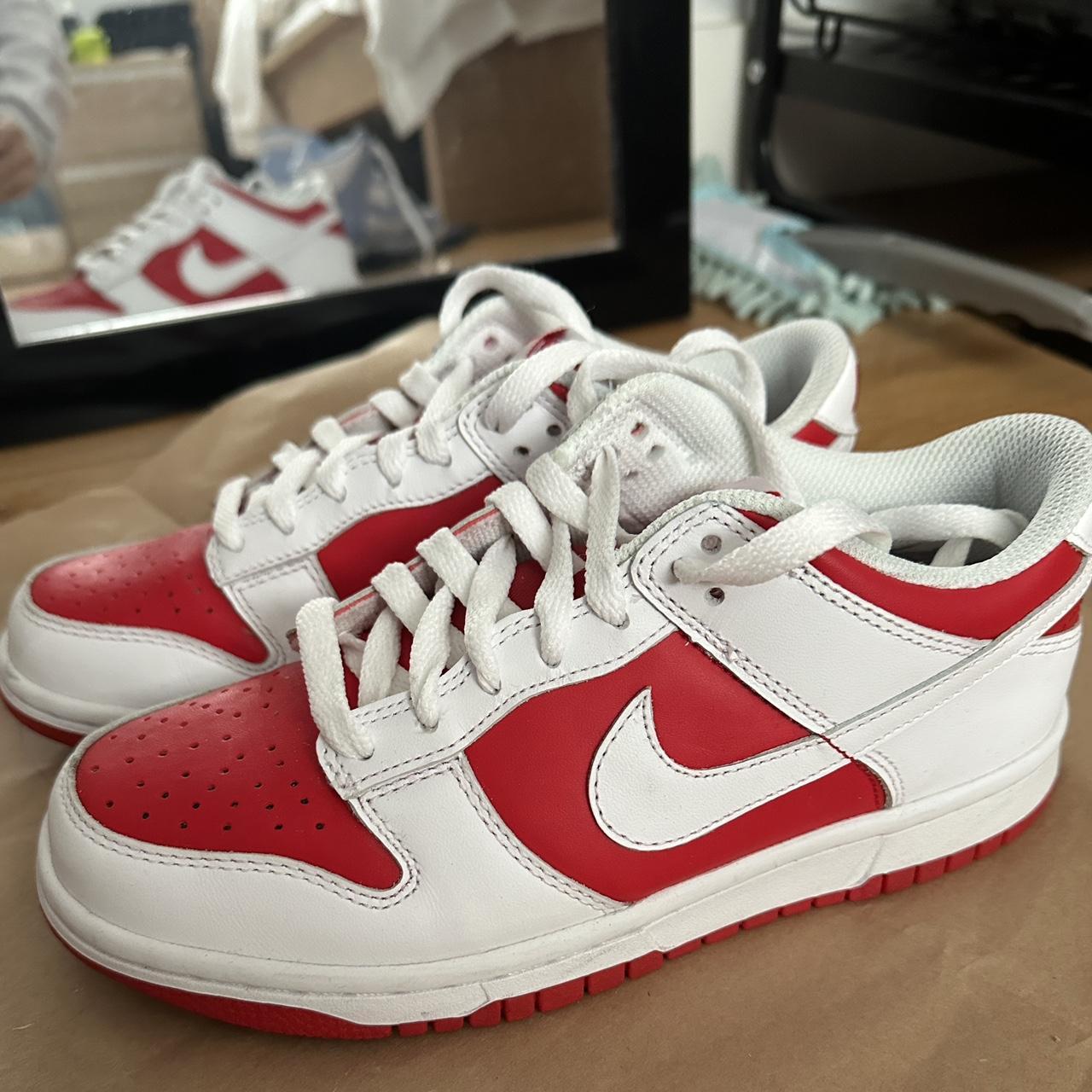 Nike Women's Red and White Trainers | Depop