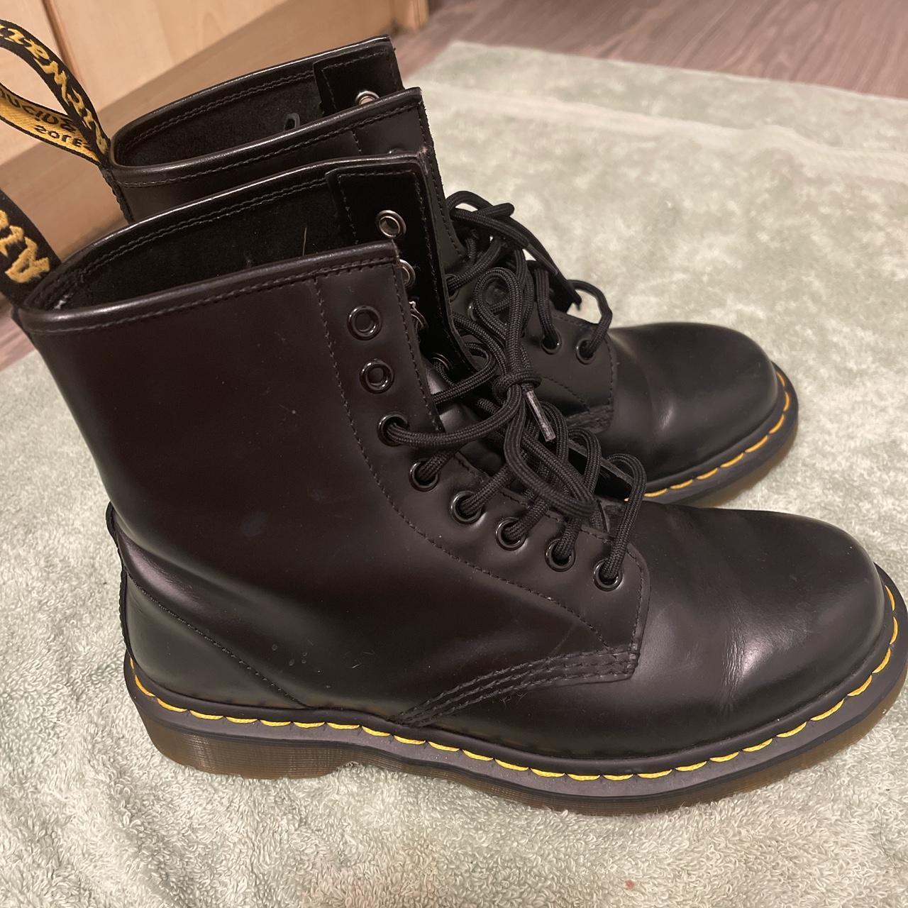 Dr Martens 1460 smooth leather lace up boots size... - Depop