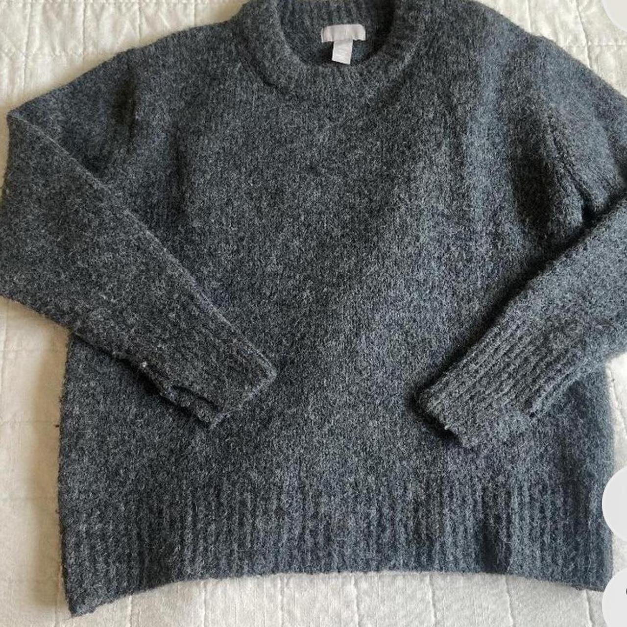 Gray H&M sweater 🩶 women’s Size L Super cozy and... - Depop