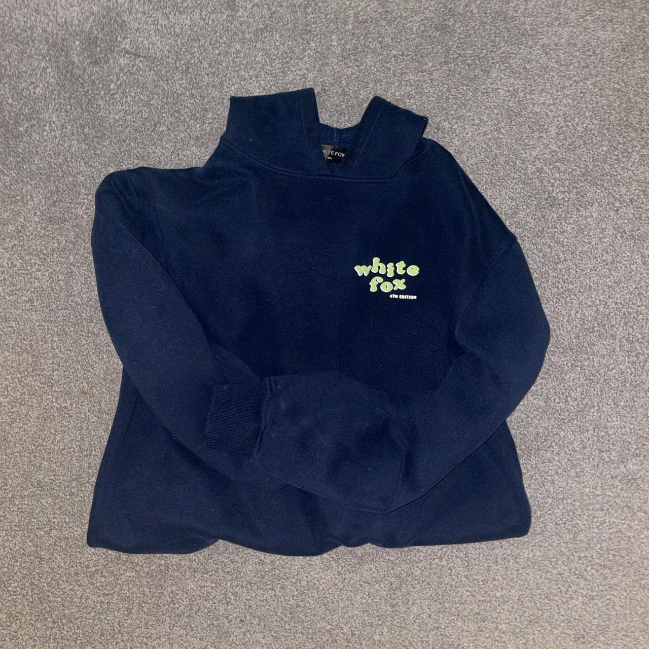 White Fox Boutique 4th Edition in midnight in ML.... Depop