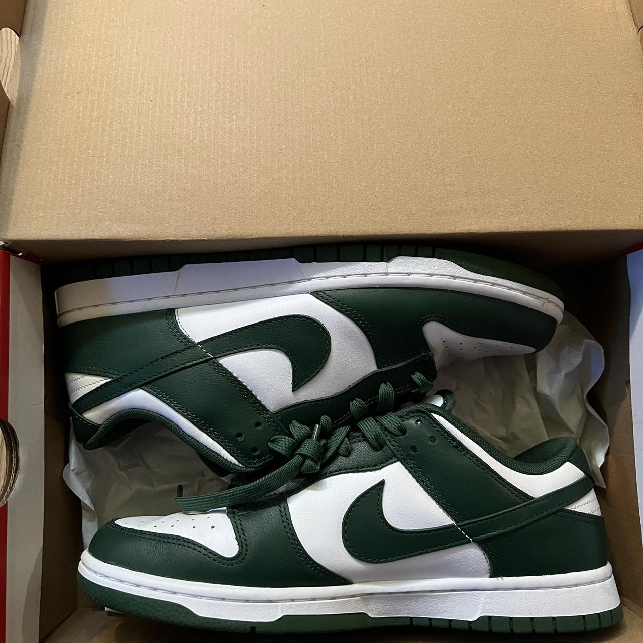 dunk low retro michigan state