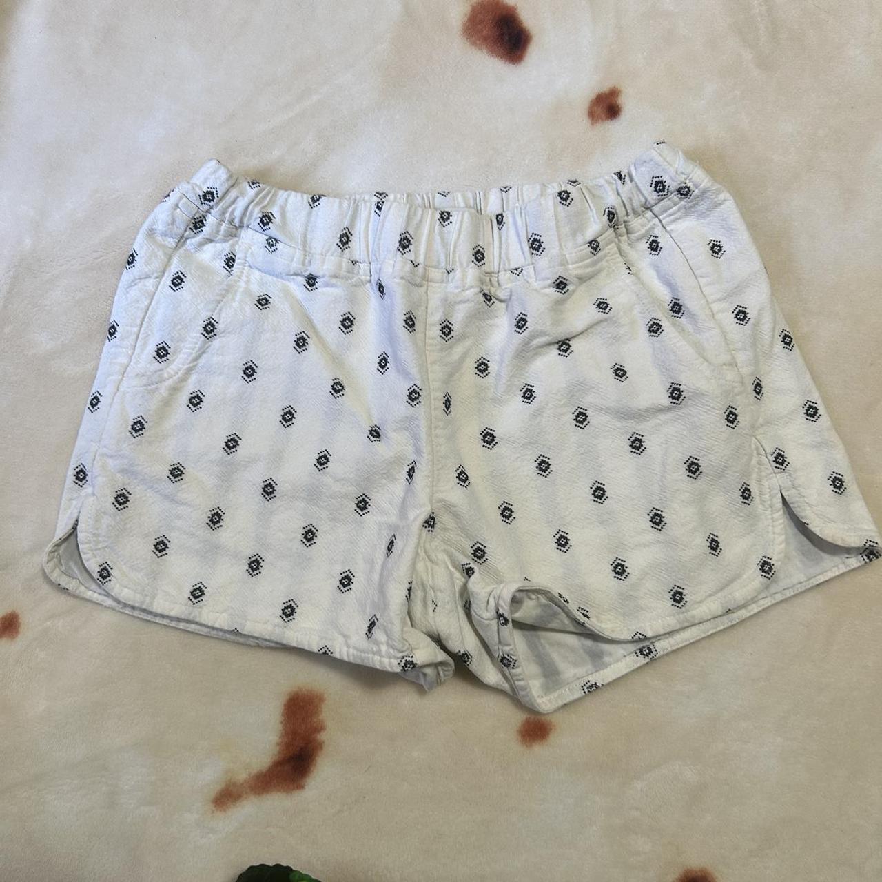item listed by natashiiita