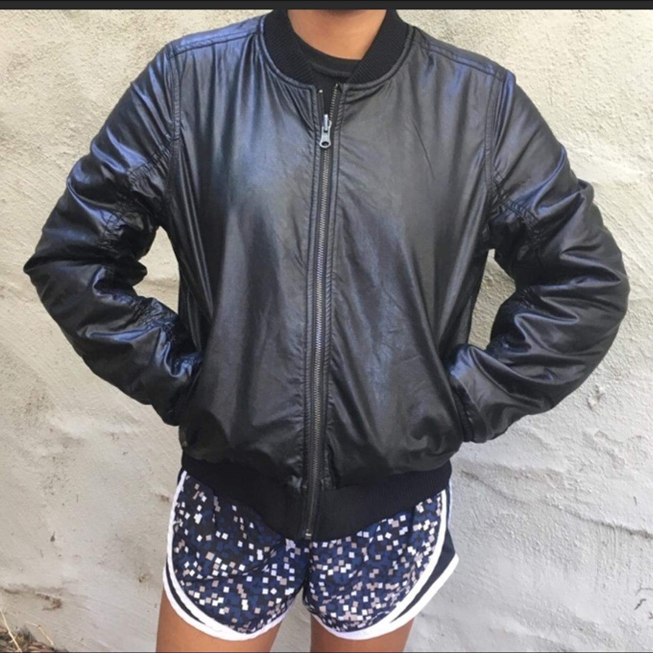 item listed by natashiiita