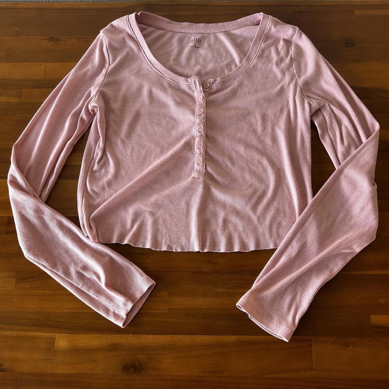 item listed by natashiiita