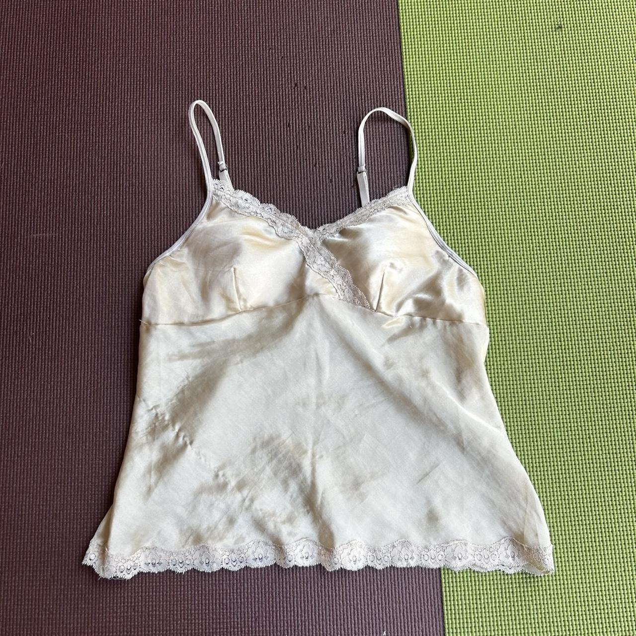 item listed by natashiiita