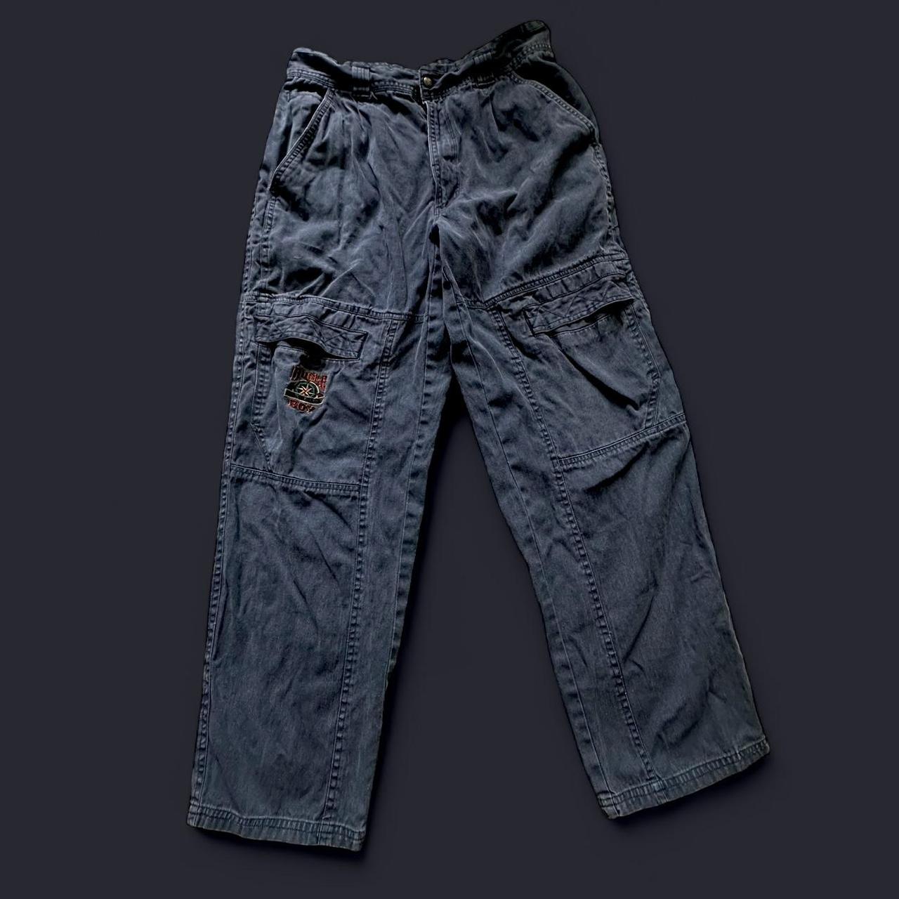 item listed by plzemptymycloset