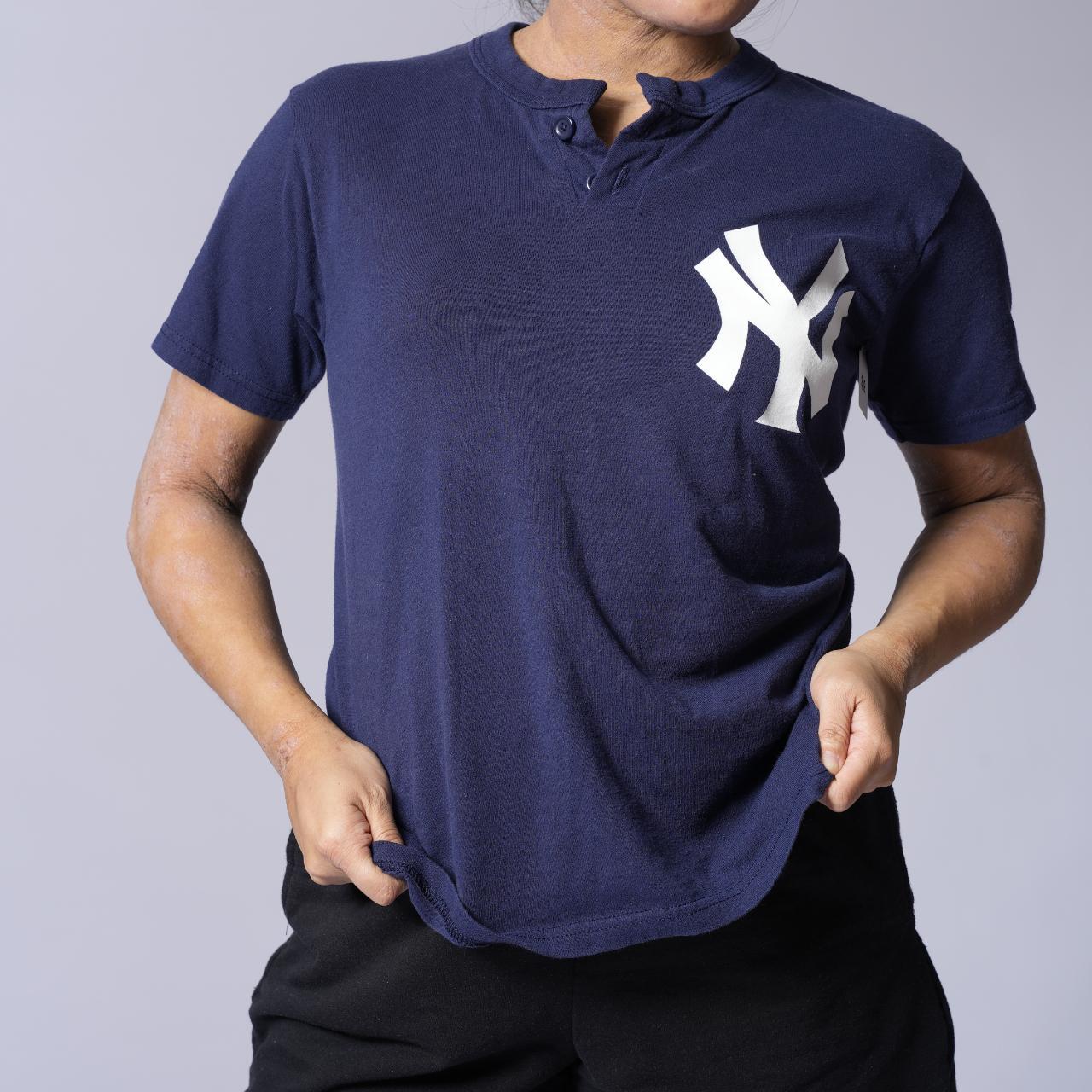New York Yankees 2 button henley tshirt. kids size - Depop