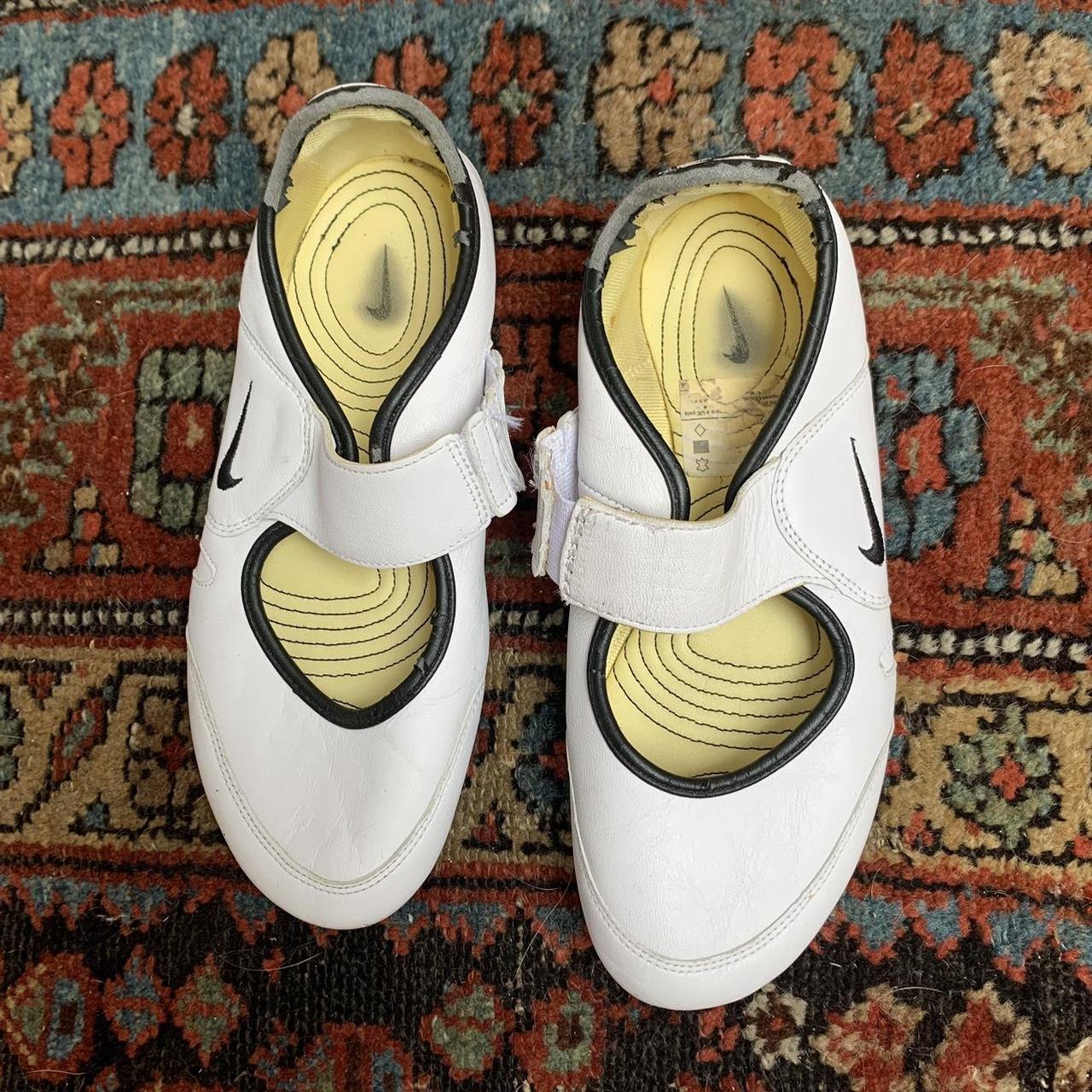 mary jane trainers nike