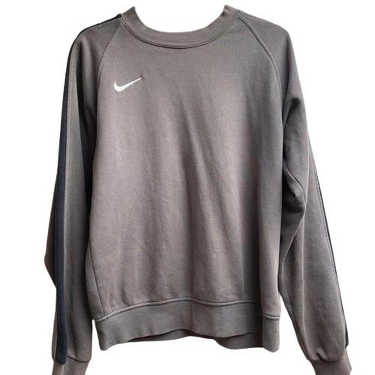 nike crewneck sweatshirt women's vintage