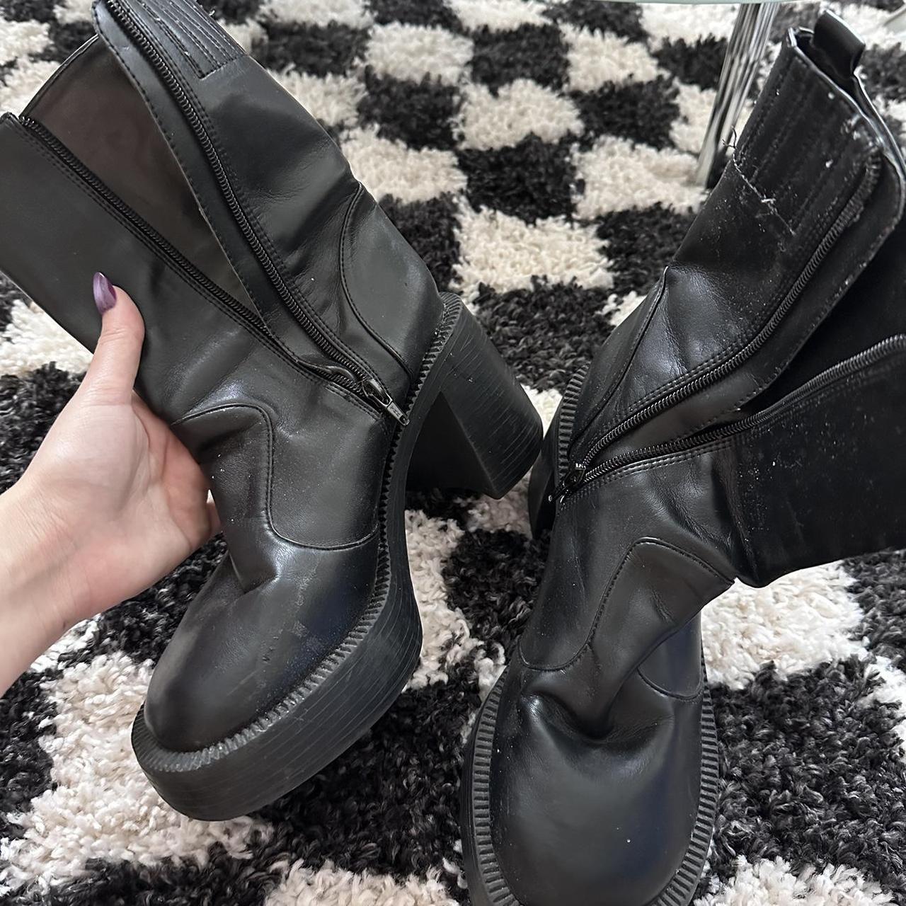 Super cute y2k black boots🖤 super cute design and... - Depop